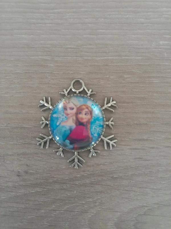 Pendentif Cabochon En Verre "Reine Des Neiges"